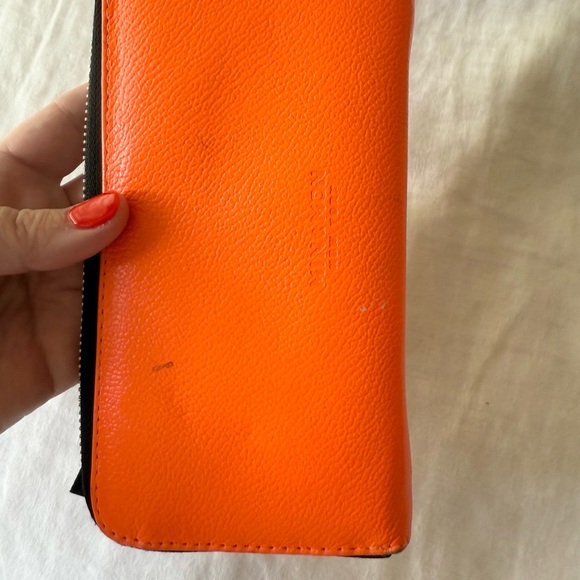 Min & Mon- Purse, Wallet, keychain, Stylish Black and Orange Women's Bag Set - Picture 10 of 11